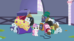 Size: 1280x720 | Tagged: safe, screencap, character:sweetie belle, species:pony, species:unicorn, episode:sisterhooves social, g4, my little pony: friendship is magic, luggage, solo