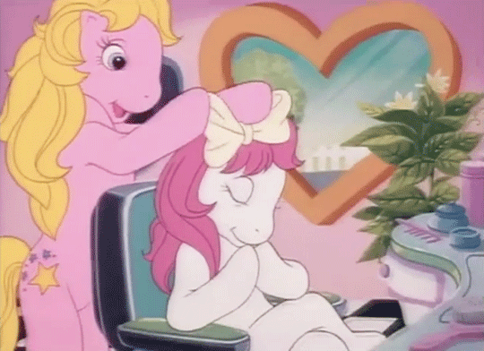 Size: 540x392 | Tagged: safe, screencap, character:starlight (g1), character:sweetheart, g1, my little pony tales, animated, armchair, bipedal, bow, gif, opening, sweetheartorable