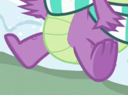 Size: 281x209 | Tagged: safe, screencap, character:spike, species:dragon, episode:best gift ever, g4, my little pony: friendship is magic, claws, clothing, cropped, feet, legs, male, male feet, pictures of legs, scarf, snow, winged spike, winter outfit