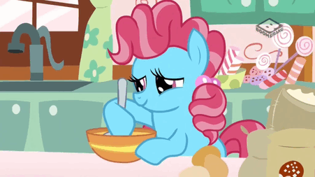 Size: 451x253 | Tagged: safe, screencap, character:cup cake, character:pear butter, species:pony, episode:the perfect pear, g4, my little pony: friendship is magic, animated, baking, boomerang (tv channel), cake, chiffon swirl, food, gif, icing bag, ladder