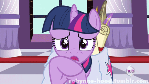 Size: 500x281 | Tagged: safe, screencap, character:twilight sparkle, episode:the crystal empire, g4, my little pony: friendship is magic, animated, bag, saddle bag, solo