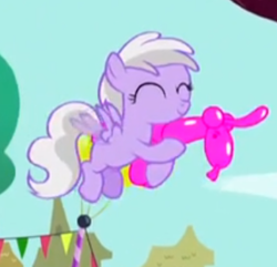 Size: 323x311 | Tagged: safe, screencap, character:sweet pop, species:pegasus, species:pony, episode:the one where pinkie pie knows, g4, my little pony: friendship is magic, balloon, balloon animal, cropped, sweet pop