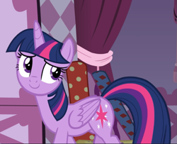 Size: 1011x822 | Tagged: safe, screencap, character:twilight sparkle, character:twilight sparkle (alicorn), species:alicorn, species:pony, episode:fame and misfortune, g4, my little pony: friendship is magic, cropped, cute, smiling, solo, twiabetes