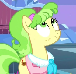 Size: 508x493 | Tagged: safe, screencap, character:chickadee, character:ms. peachbottom, episode:games ponies play, g4, my little pony: friendship is magic, scrunchy face