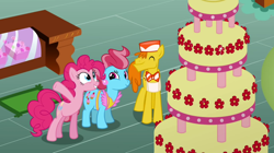 Size: 1050x590 | Tagged: safe, screencap, character:carrot cake, character:cup cake, character:pinkie pie, episode:mmmystery on the friendship express, g4, my little pony: friendship is magic, ^^, eyes closed