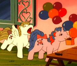 Size: 558x479 | Tagged: safe, screencap, character:buttons (g1), character:surprise, episode:somnambula, g1, balloon