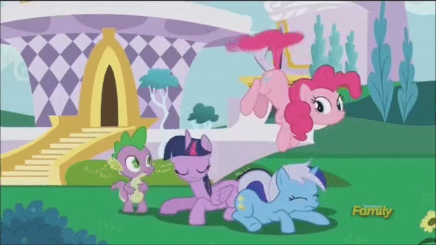 Size: 622x350 | Tagged: safe, screencap, character:minuette, character:pinkie pie, character:twilight sparkle, character:twilight sparkle (alicorn), species:alicorn, species:pony, episode:amending fences, g4, my little pony: friendship is magic, animated, female, mare, pinkie being pinkie, pinkie physics, pinkiecopter, tailcopter