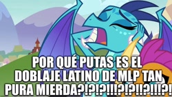 Size: 1280x720 | Tagged: safe, edit, edited screencap, screencap, character:princess ember, character:smolder, episode:school daze, g4, my little pony: friendship is magic, caption, downvote bait, dub, duo, excessive exclamation marks, image macro, latin american, spanish, text, translated in the comments, vulgar